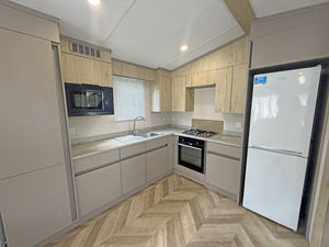 Kitchen- click for photo gallery
